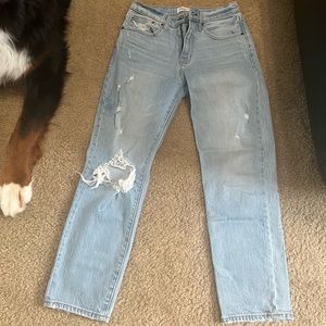 Abercrombie boyfriend mid rise jean.
